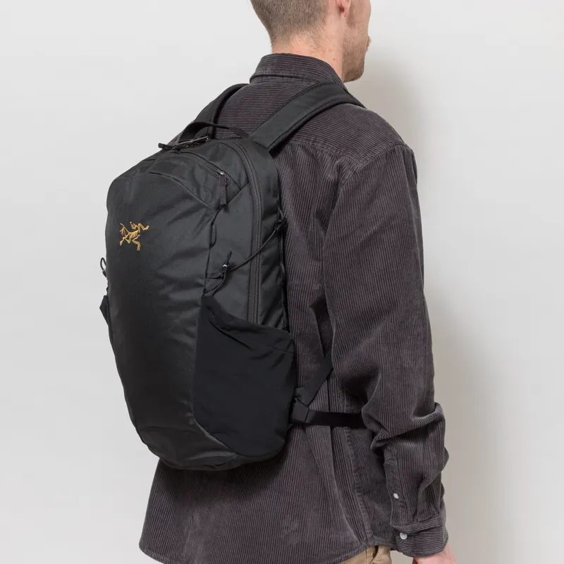 Arc'teryx Mantis 16L Backpack Black-4