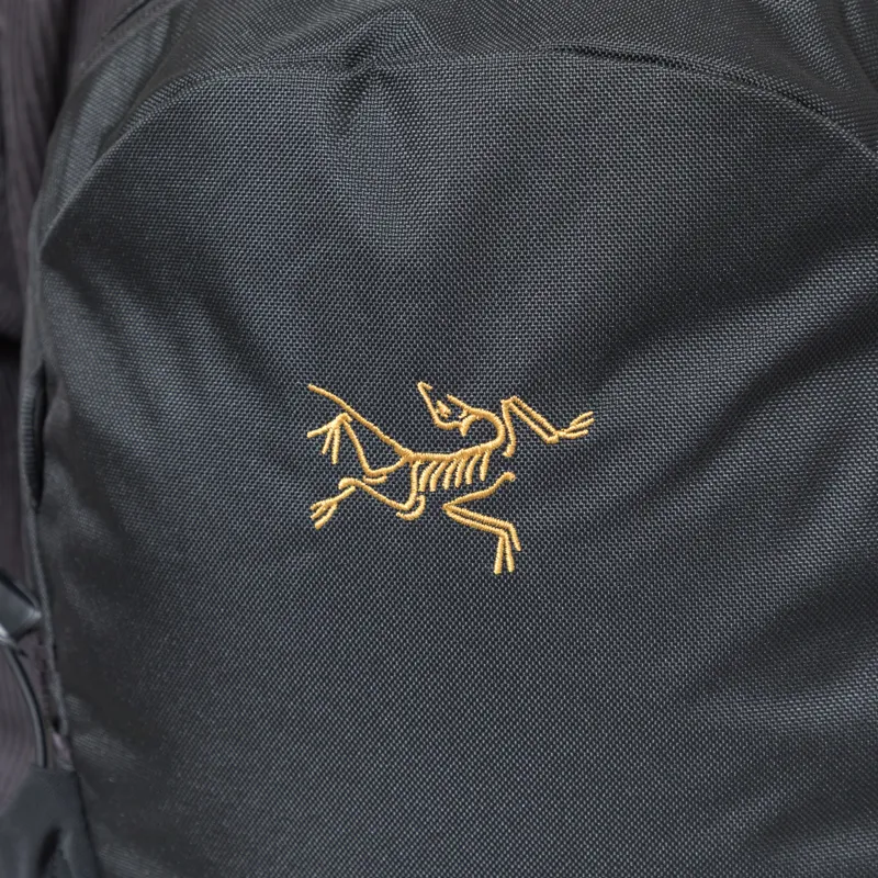 Arc'teryx Mantis 16L Backpack Black-11
