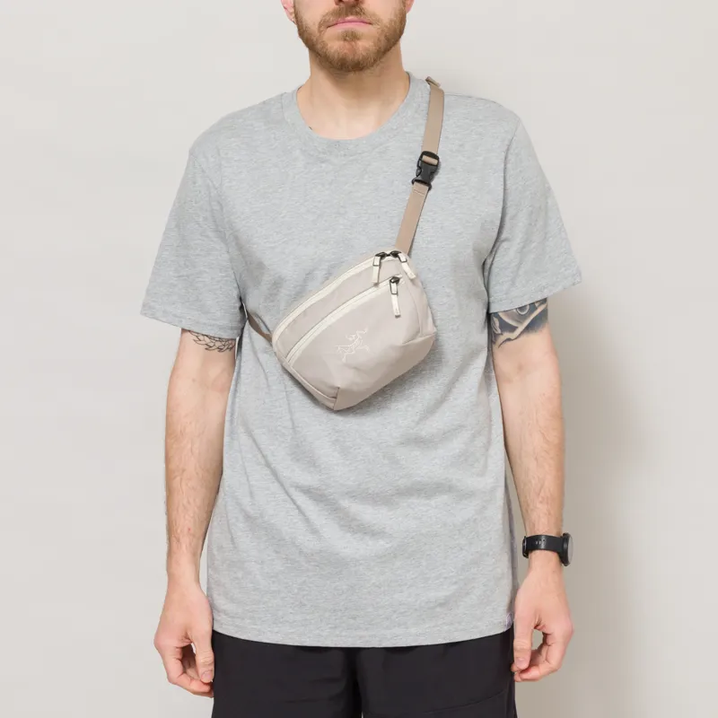 Arc'teryx Mantis 1L Waistpack Rune Sea Salt