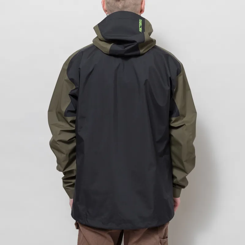 Arc'teryx Beta GORE-TEX Jacket Spotlight-3
