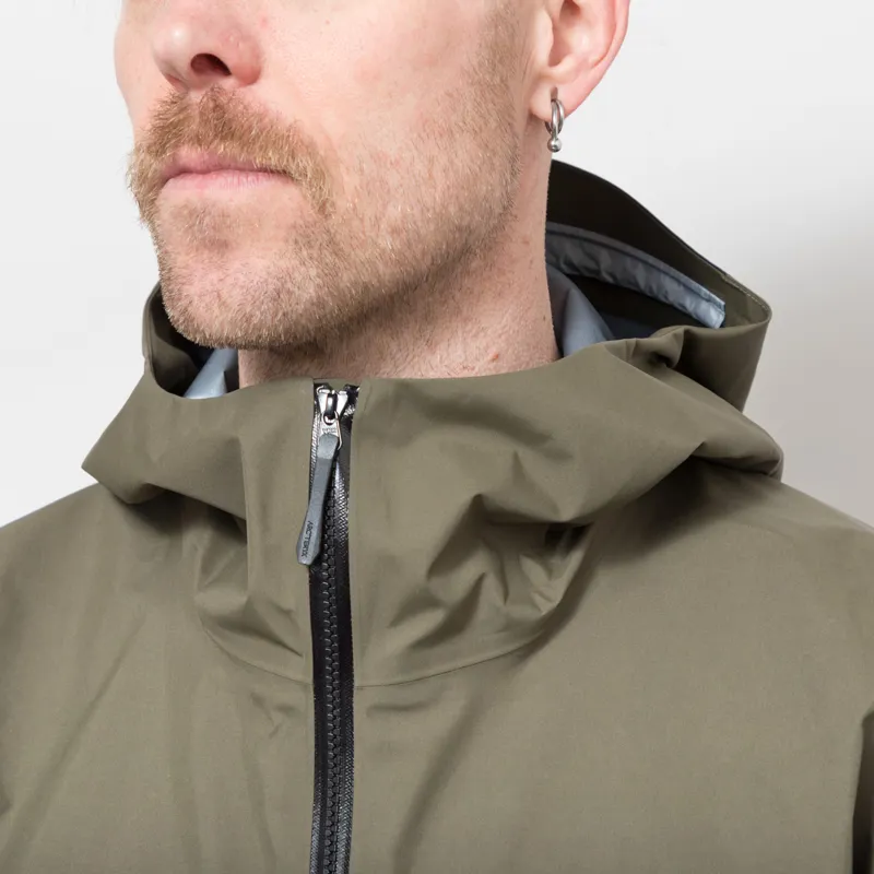 Arc'teryx Beta GORE-TEX Jacket Spotlight-5