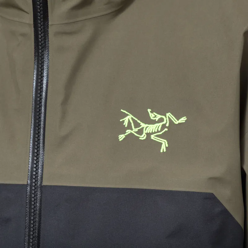 Arc'teryx Beta GORE-TEX Jacket Spotlight-6