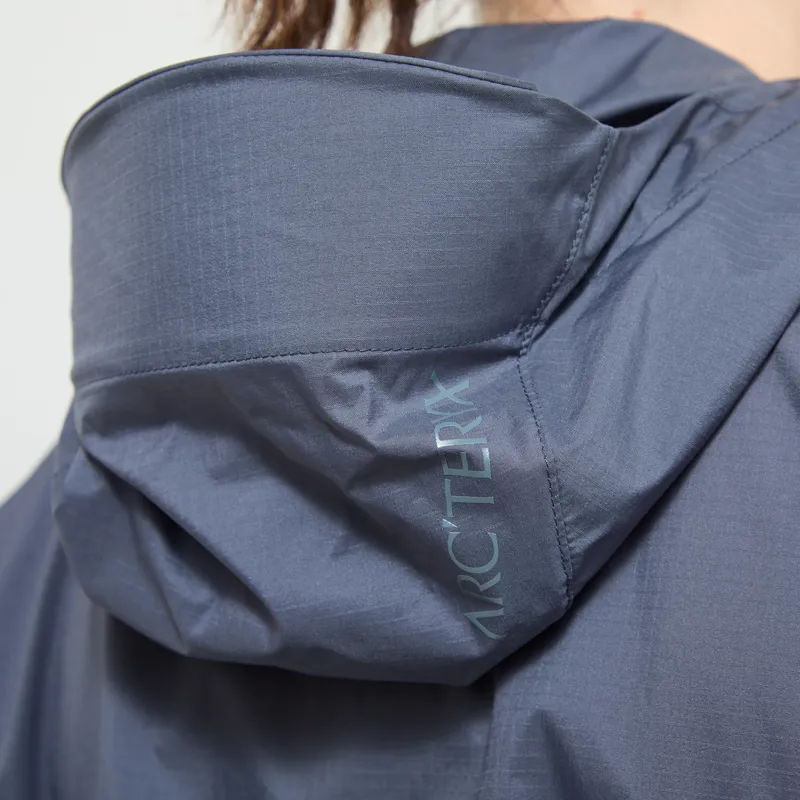 Arc'teryx Womens Squamish Hoody Dark Stratus-7