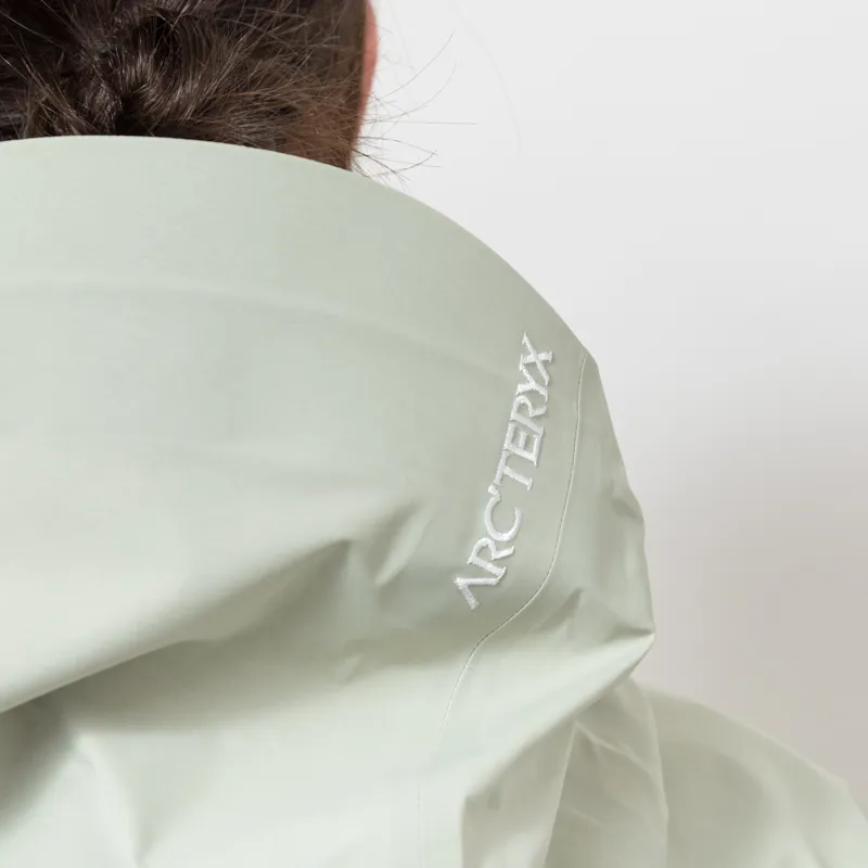 Arc'teryx Womens Beta SL GORE-TEX Jacket Habitat-4
