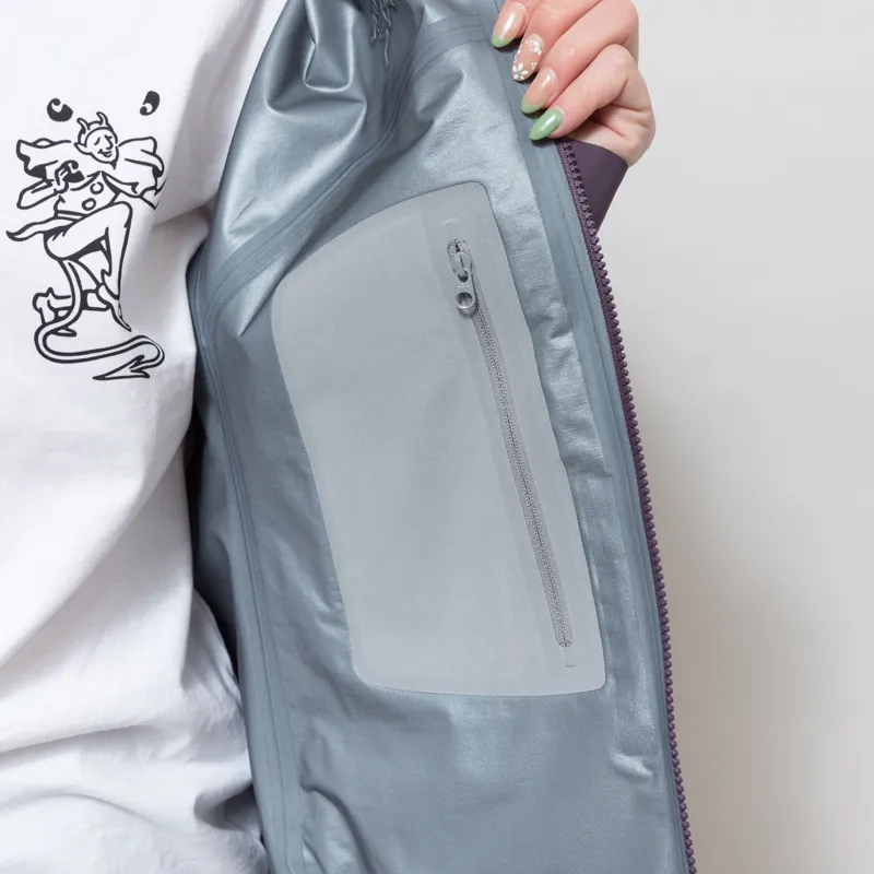 Arc'teryx Womens Beta SL GORE-TEX Jacket Moondrop-6