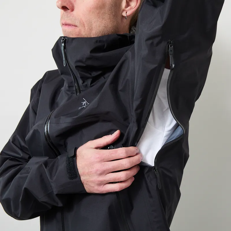 Arc'teryx Beta SL GORE-TEX Jacket Black-12