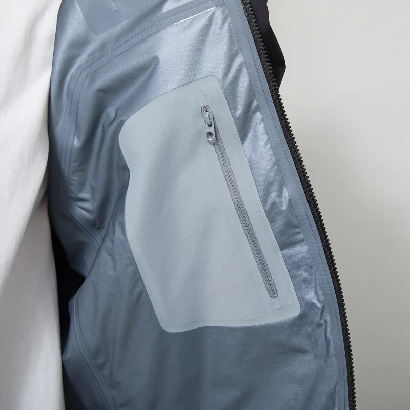 Arc'teryx Beta GORE-TEX Jacket Black-13