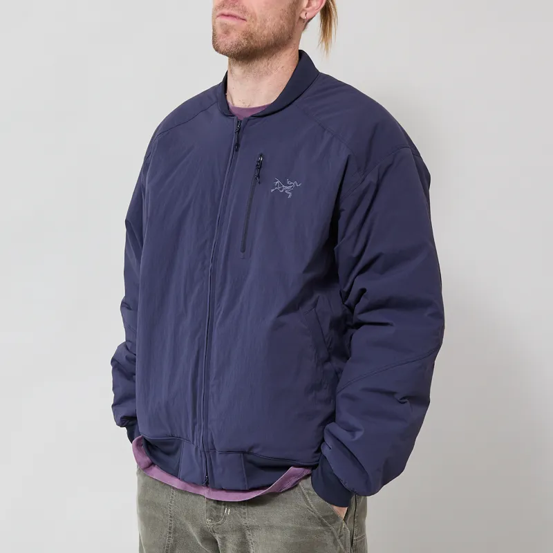 Arc'teryx Konseal Insulated Jacket Black Sapphire-1