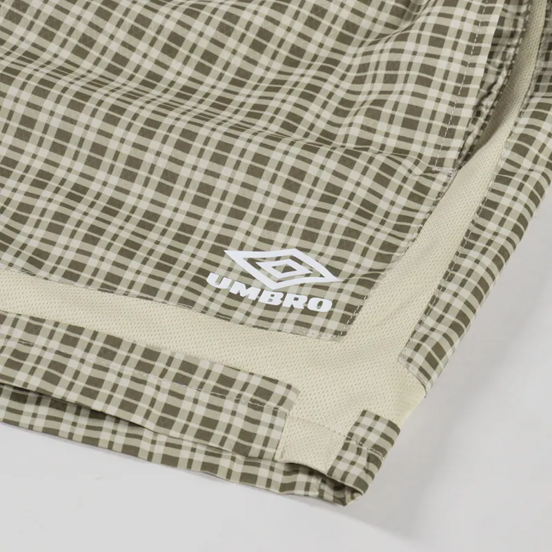 Umbro Woven Football Shorts Dust Check-6
