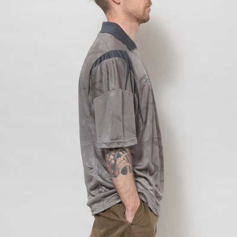 Umbro Boxy Football Shirt Brushed Nickel Volcanic Ash-4