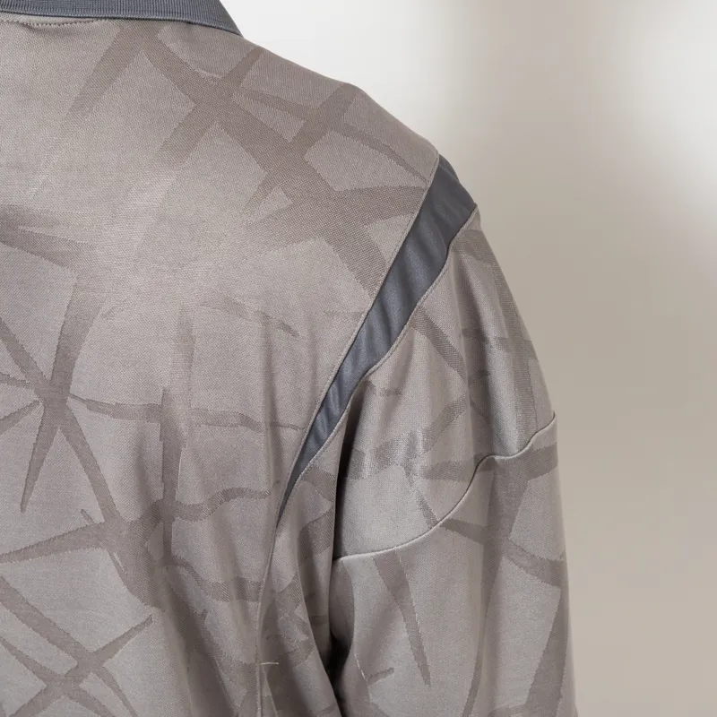 Umbro Boxy Football Shirt Brushed Nickel Volcanic Ash-9