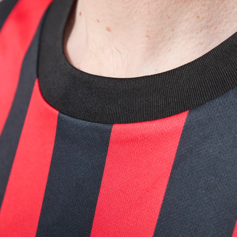 Umbro Reversible Jersey High Risk Red Black Skydive-5