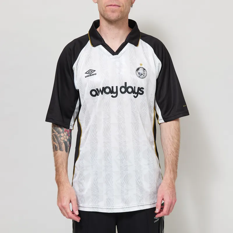 Umbro Panelled Football Jersey Brilliant White Black Gold
