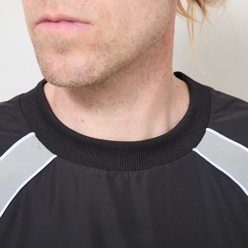 Umbro Panelled Sweat Black Neutral Grey White-3