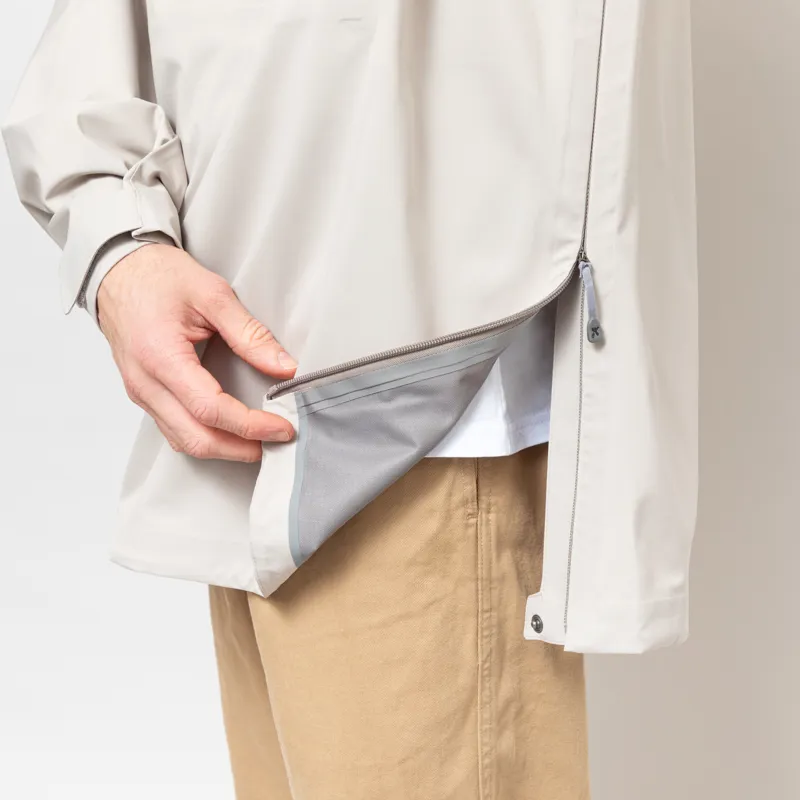 Houdini Shelter Anorak Sandstorm-10