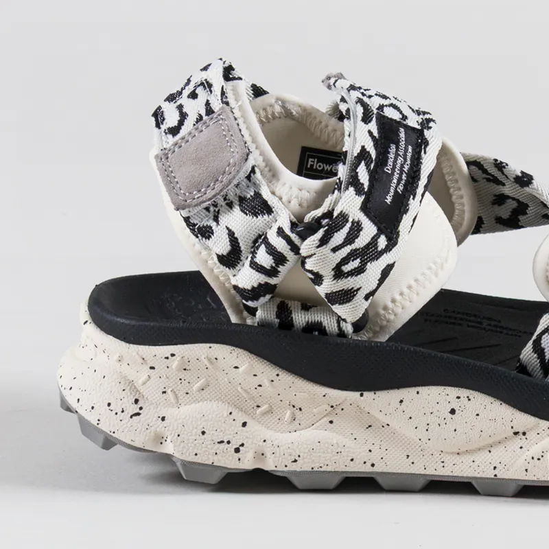 Flower Mountain Womens Nazca 2 Sandals Beige White Black Nylon Print-4