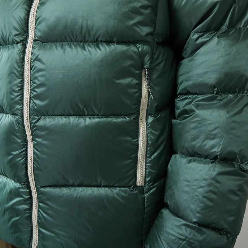 Patagonia Fitz Roy Down Jacket Canopy Green-6