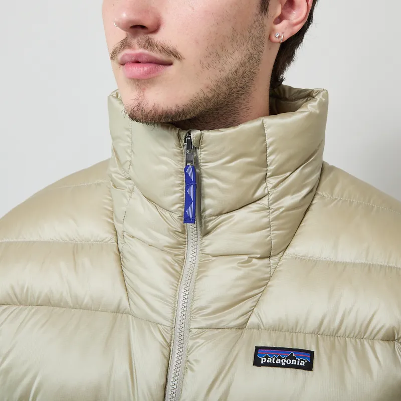 Patagonia Fitz Roy Down Jacket Weathered Stone-3