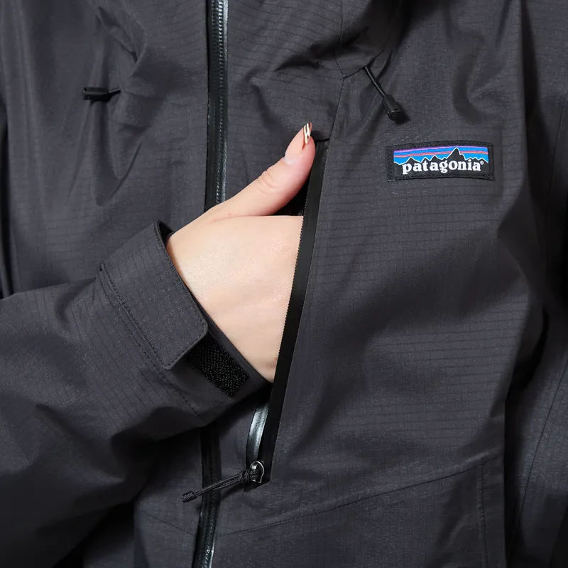 Patagonia Womens Granite Crest Waterproof Jacket Black-5