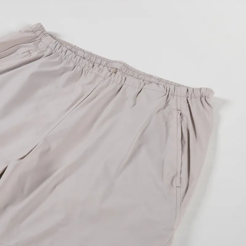 Houdini Pace Light Shorts Sandstorm-2