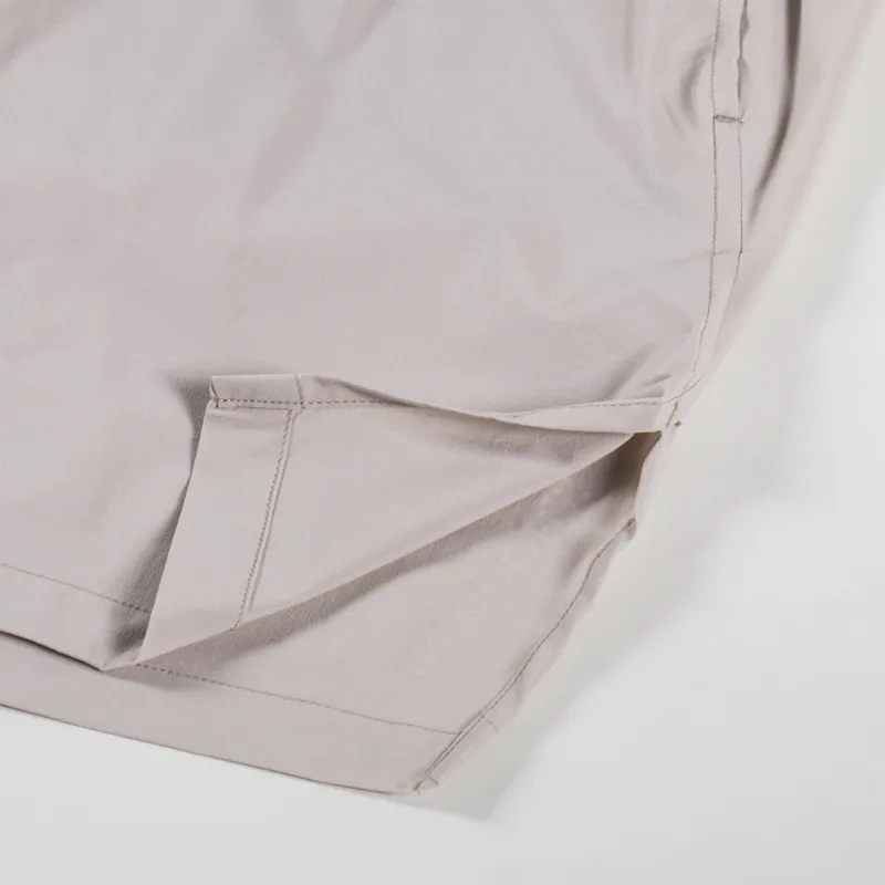 Houdini Pace Light Shorts Sandstorm-6