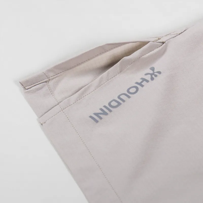 Houdini Pace Light Shorts Sandstorm-5