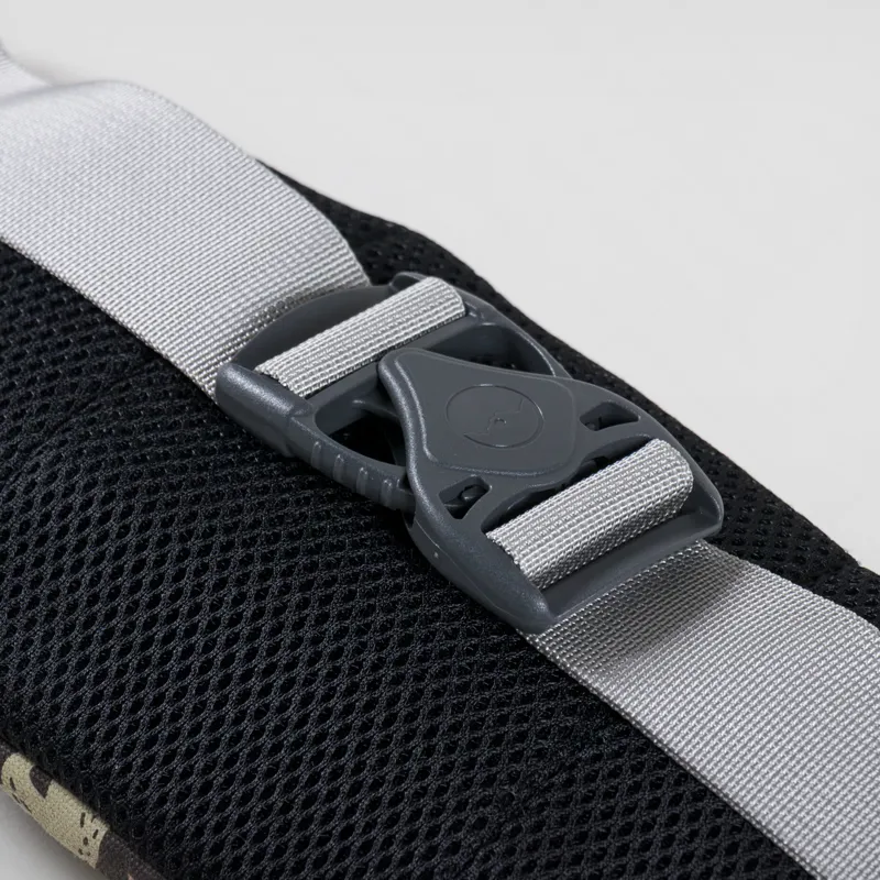 Kavu Womens Canvas Spectator Pack Whimsical Trail-8