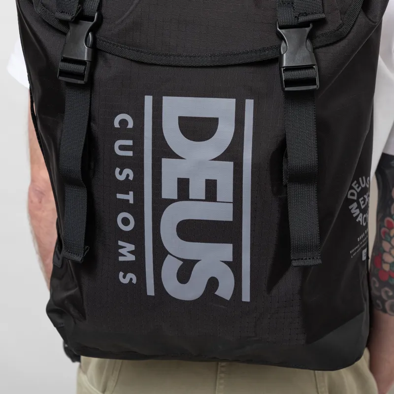 Deus Ex Machina Escapade Dry Backpack Black-7