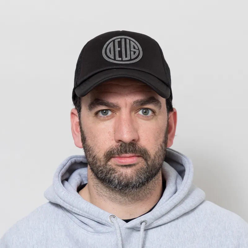 Deus Ex Machina Pill Trucker Black-1