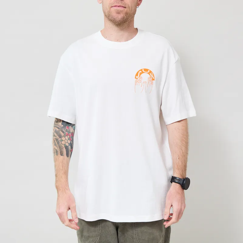 Deus Ex Machina Catchin Rays T Shirt Vintage White-2
