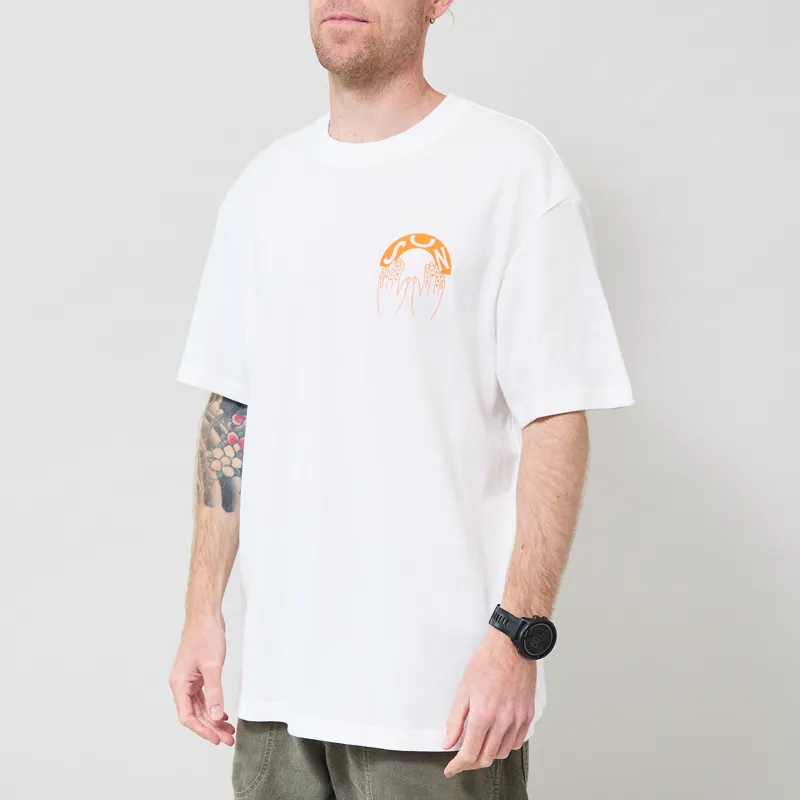 Deus Ex Machina Catchin Rays T Shirt Vintage White-1