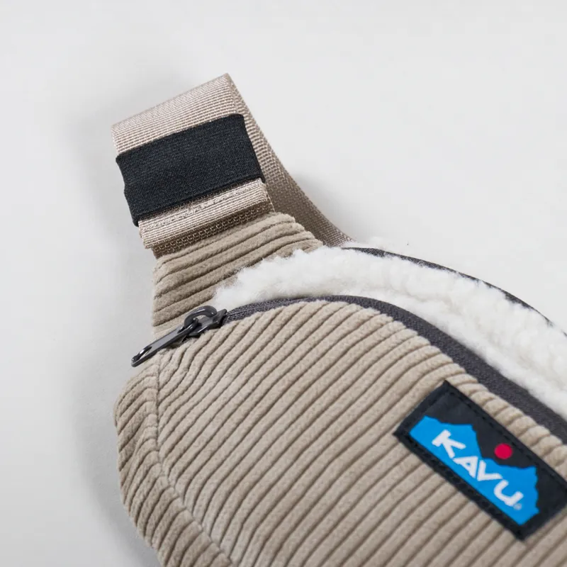 Kavu Womens Snuggy Spectator Pack Pebble Beach-5