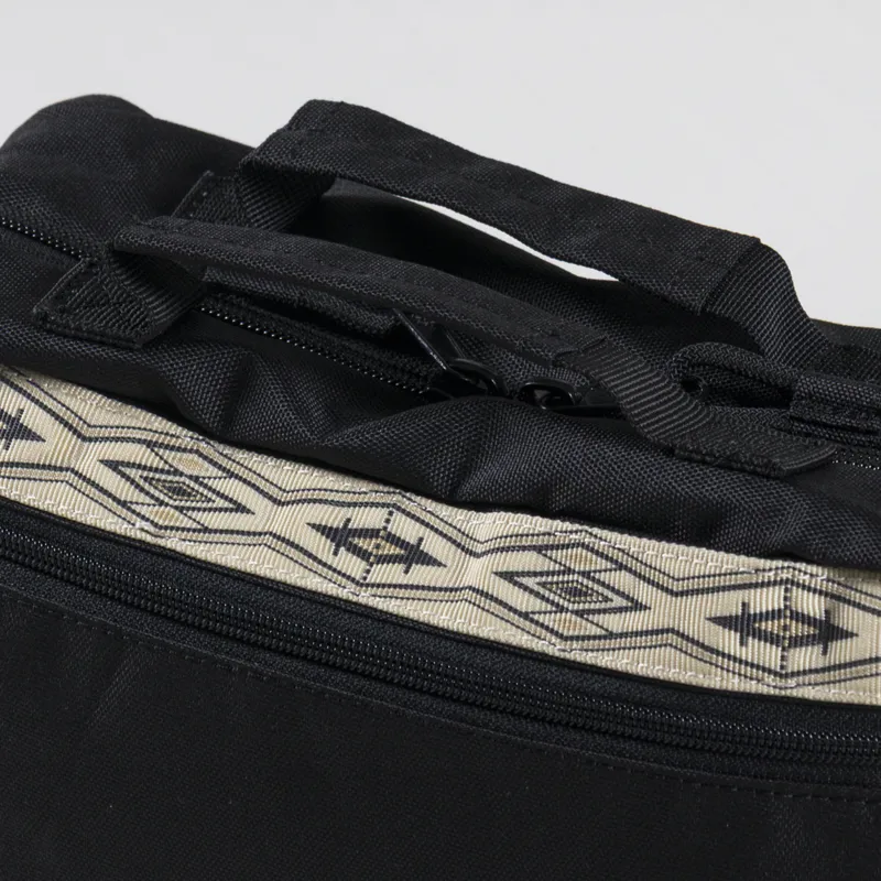 Kavu Take In Tow Bag Raven-5