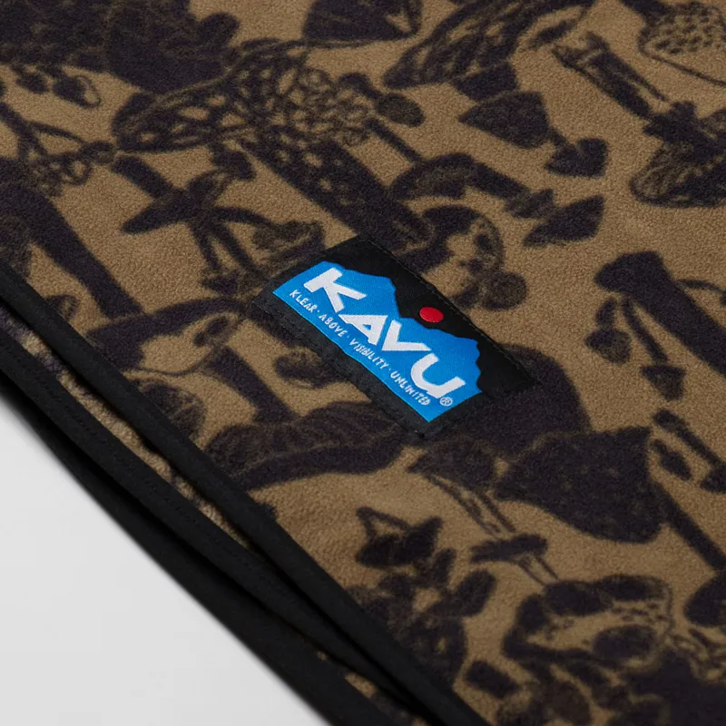 Kavu Doe Bay Fleece Blanket Mushroom Seeker-2