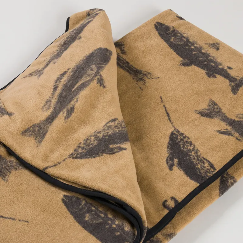 Kavu Doe Bay Fleece Blanket This Fish-4