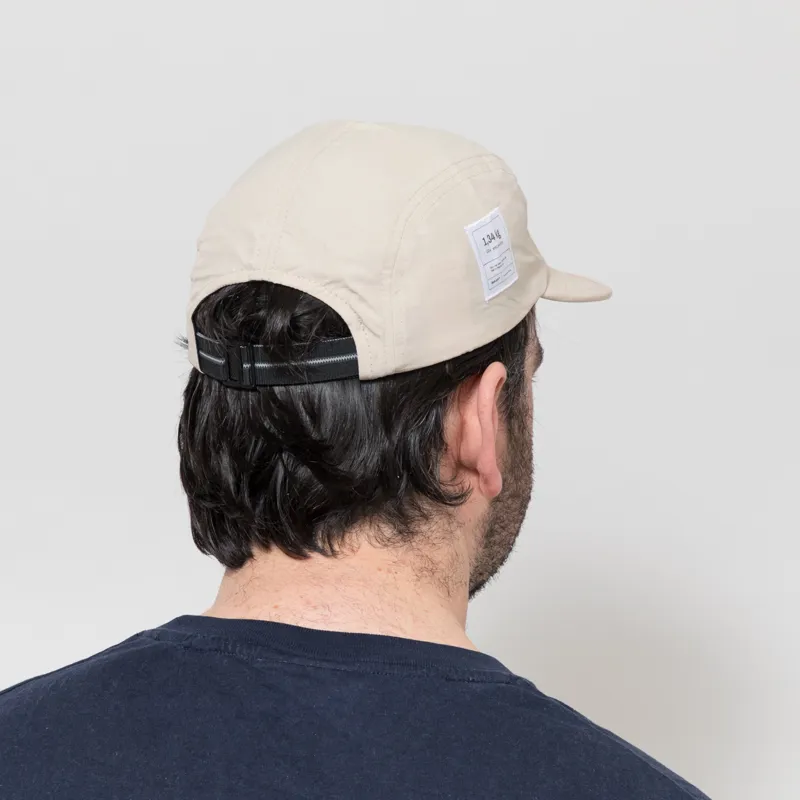 ACT Running ShellLight Cap Beige-2