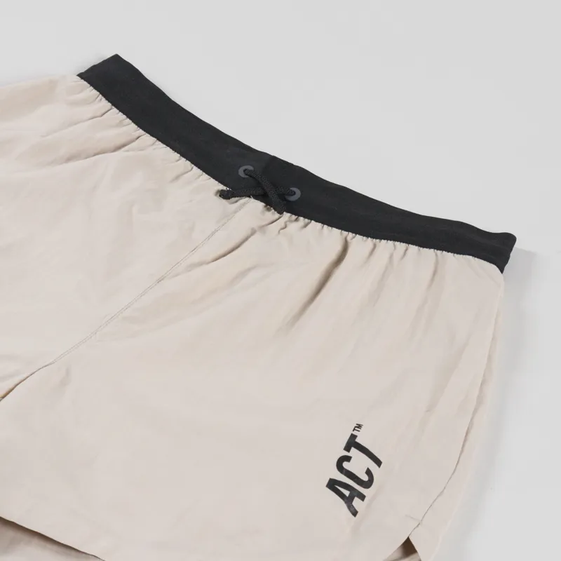 ACT Running ShellLight Shorts Beige-2