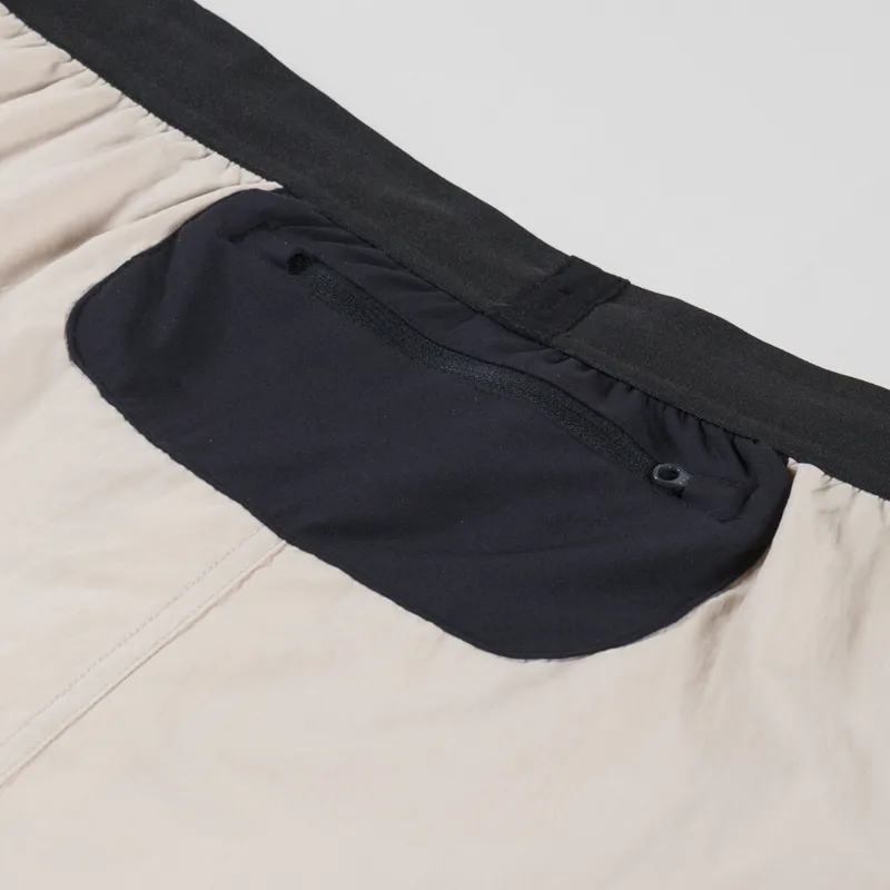 ACT Running ShellLight Shorts Beige-5