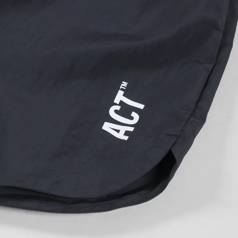 ACT Running ShellLight Shorts Black-6