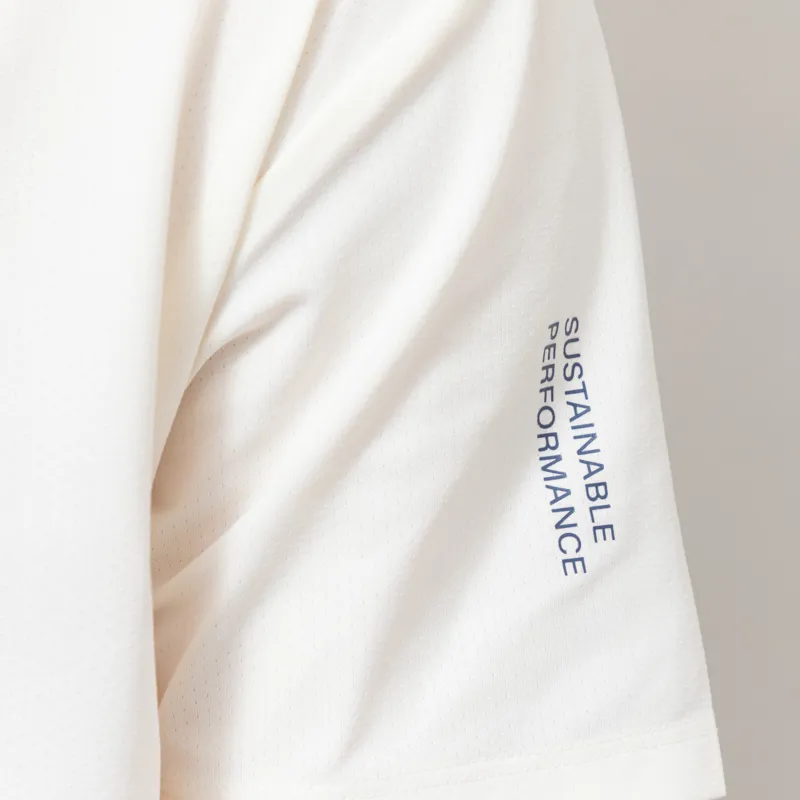 ACT Running AirShell Training T Shirt Ecru-5