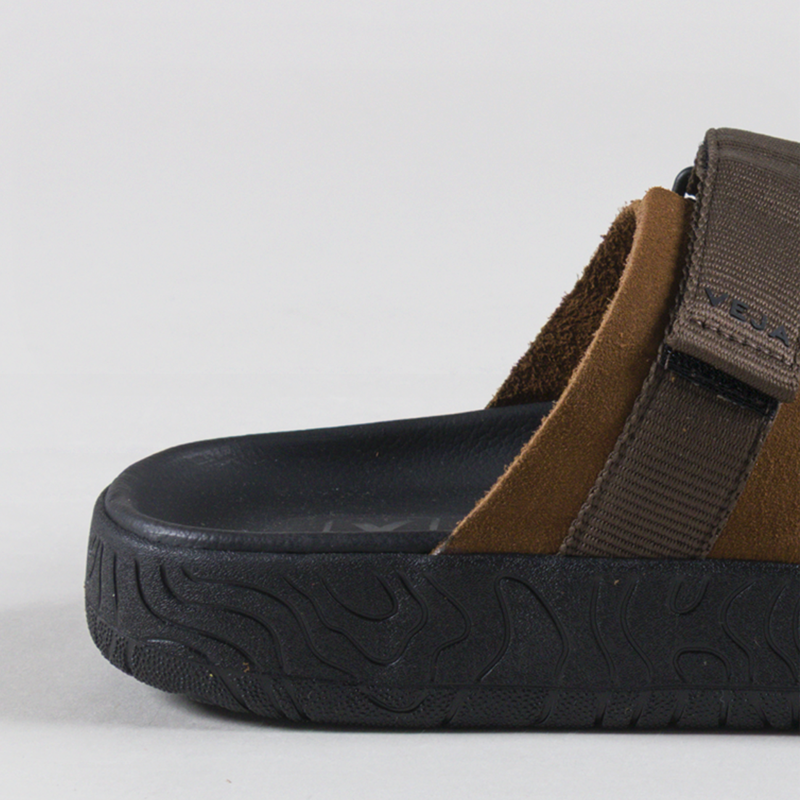 Veja Arpoador Suede Sandals Cognac Eagle Black-4