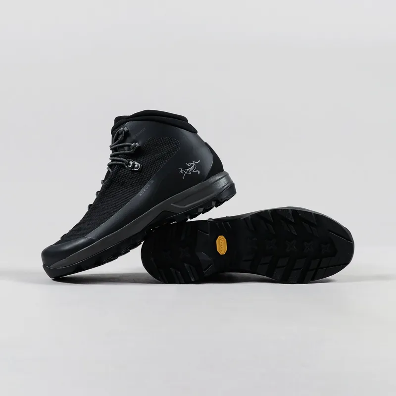Arc'teryx Acrux TR GTX Boots Black Neptune-1