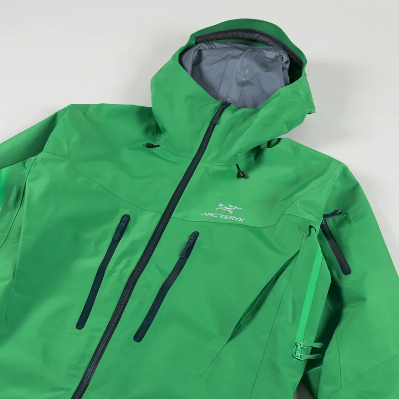 Arc'teryx Mens Alpha SV Jacket Jungle Green GORE-TEX Shell