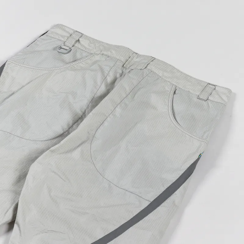 Klattermusen Ansur Shorts Dove Raven-3