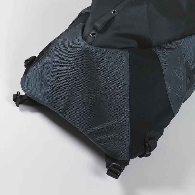 Arc'teryx Arro 22 Backpack Fortune-2