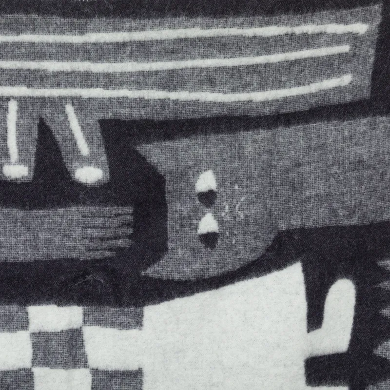 Donna Wilson Me And You Blanket Black Grey-2