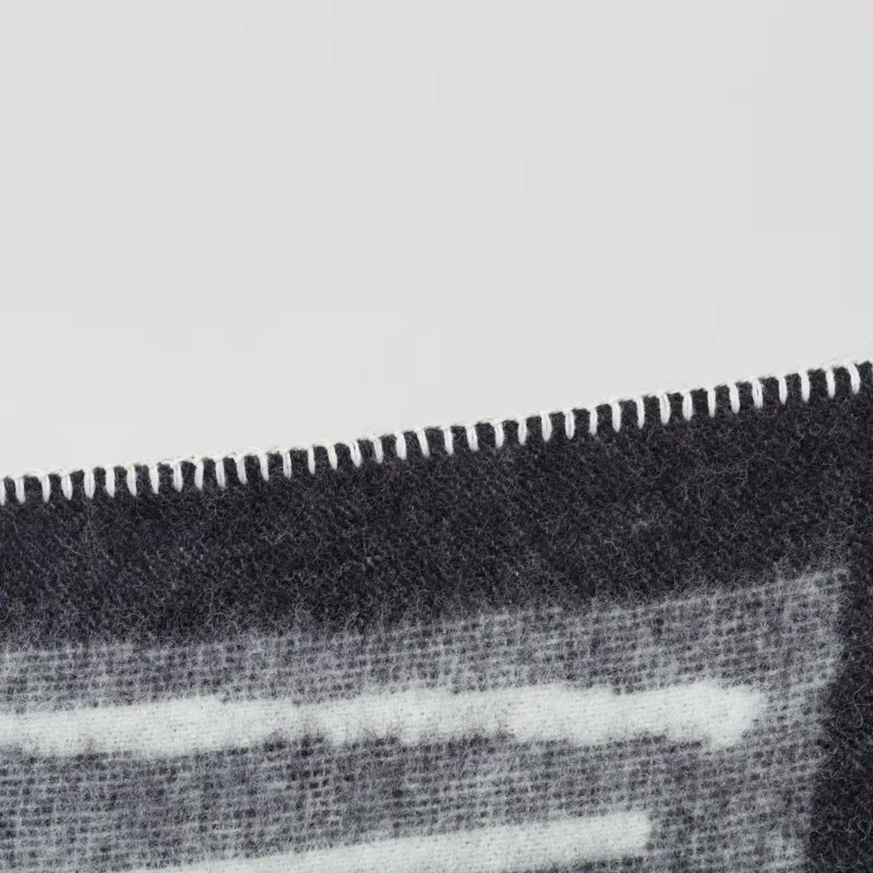 Donna Wilson Me And You Blanket Black Grey-3