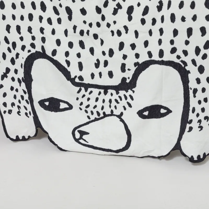 Donna Wilson Bear Cotton Throw Black White-2