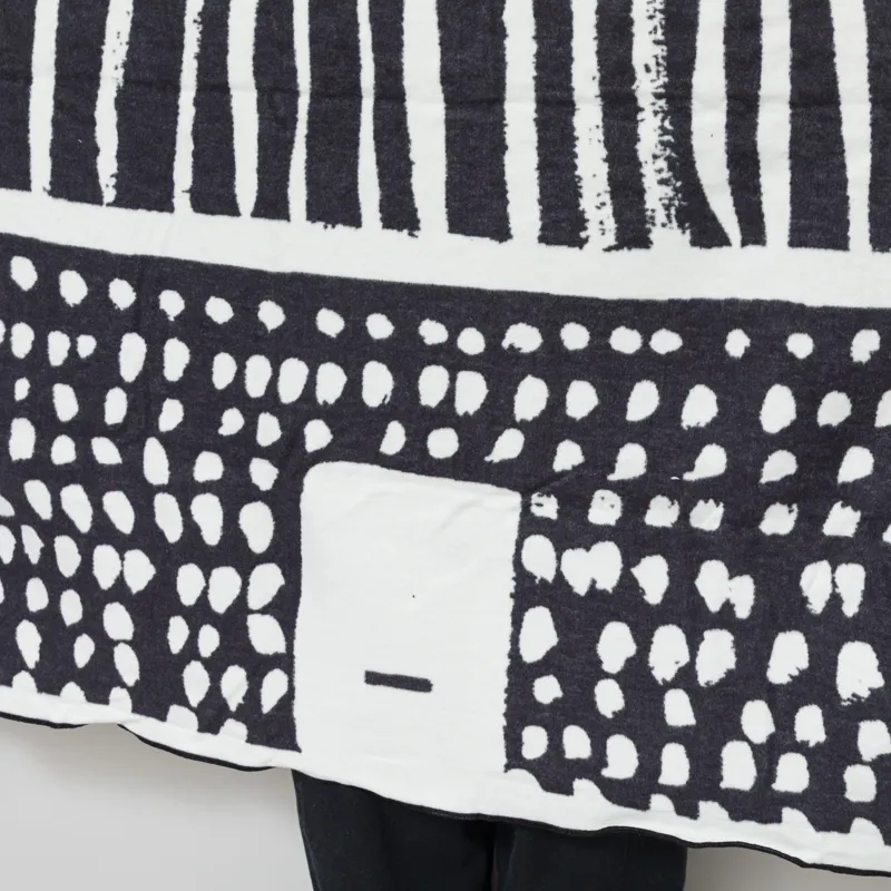 Donna Wilson House Cotton Throw Black White-5