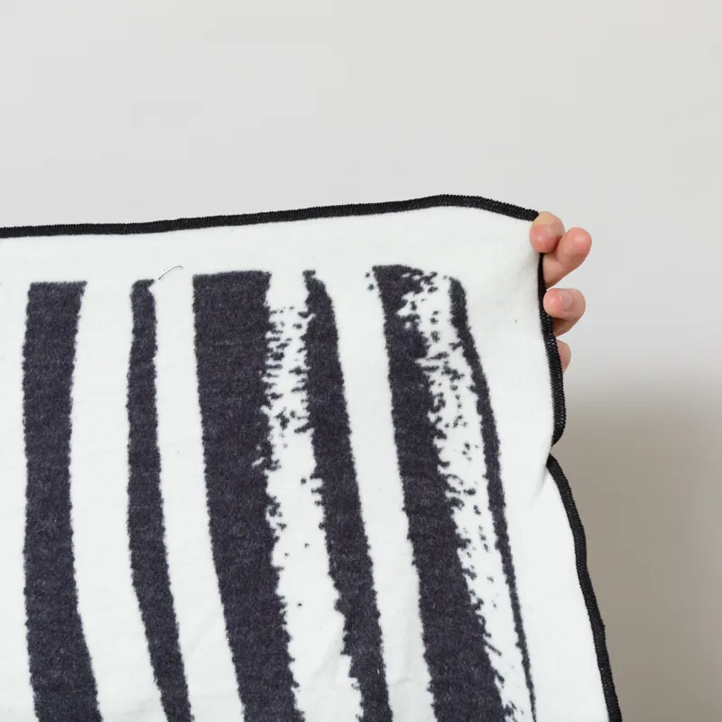 Donna Wilson House Cotton Throw Black White-6